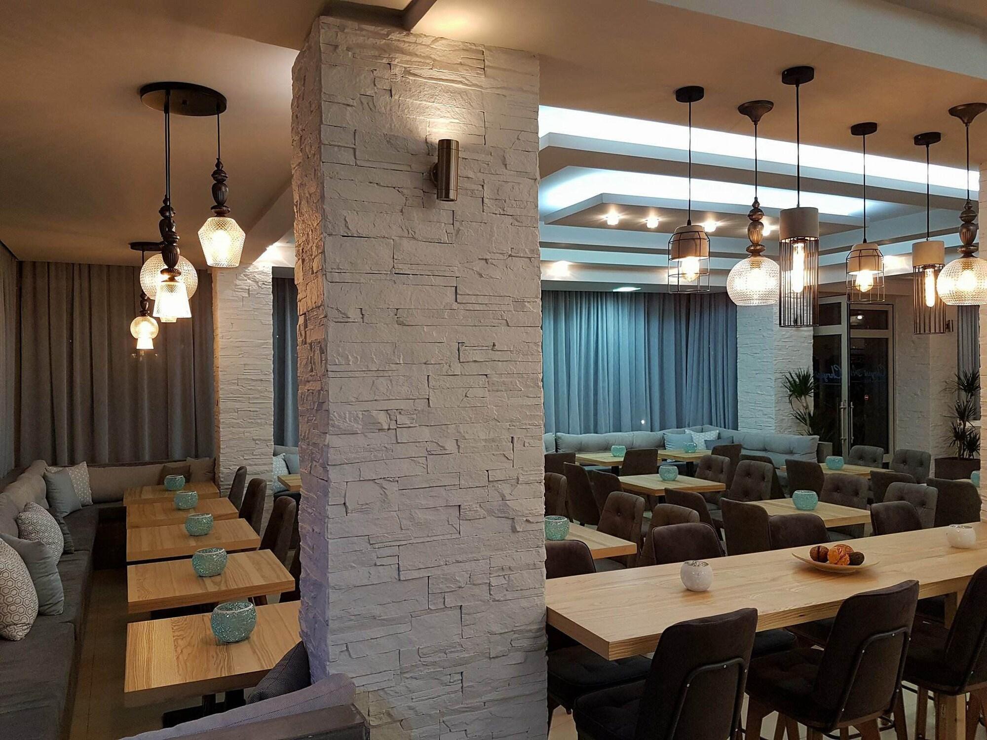 Chryssi Akti, Sure Hotel Collection Батси Экстерьер фото